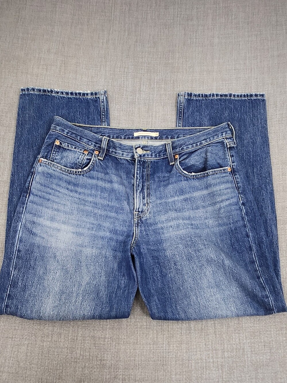 Levis Low Pro Straight 100% Cotton Distressed Style Medium Wash Denim Jeans 32 - Picture 2 of 12